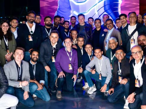 Elon Musk Meets OYO’s Ritesh Agarwal, Other Indian Biz Execs